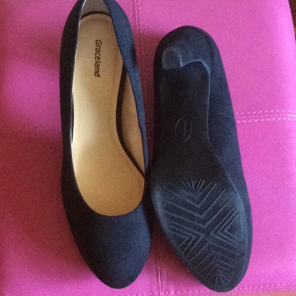 New black pumps size 41 / 9.5 -10 - Picture 3 of 4